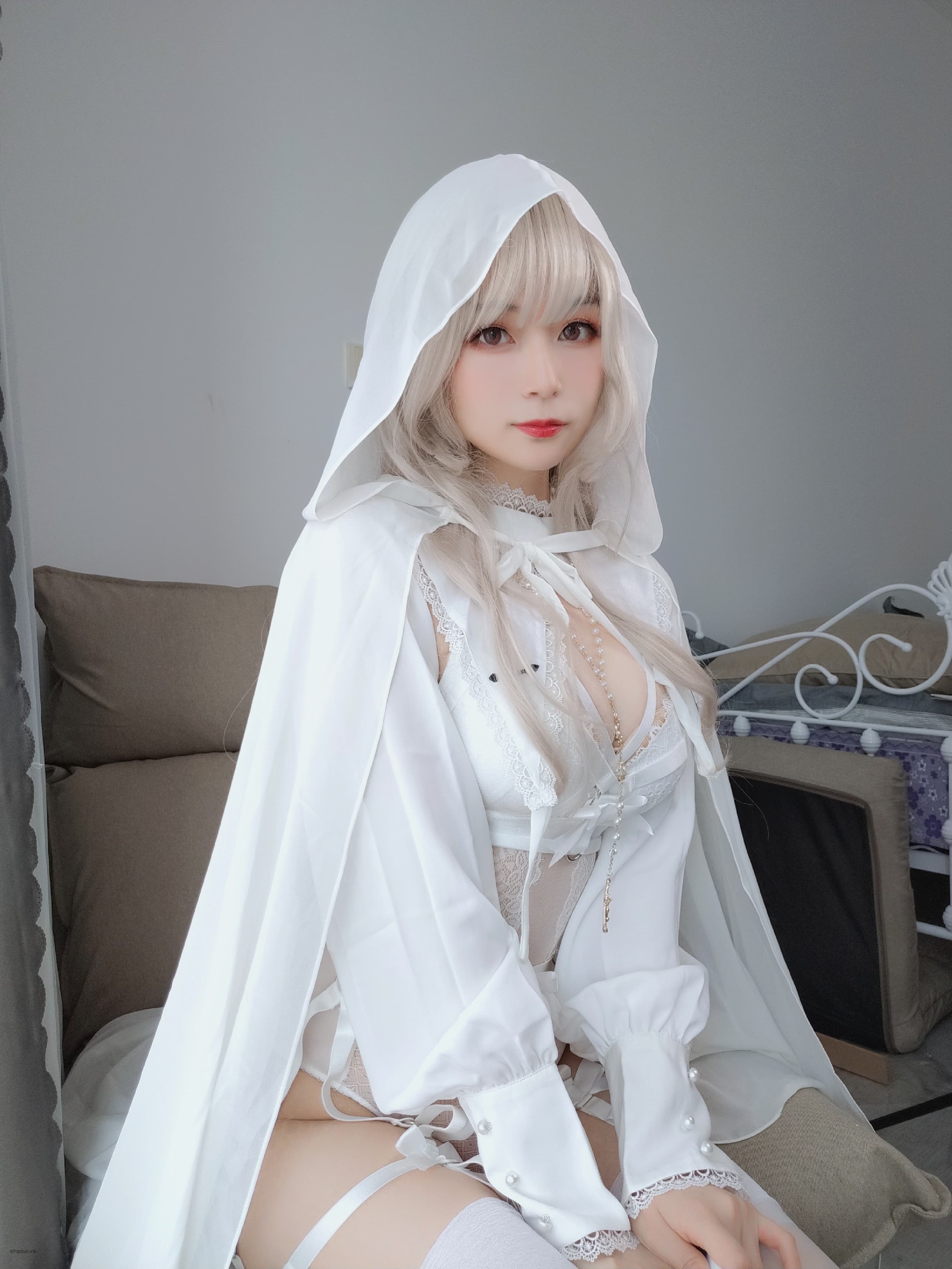白银 - 纯白圣女 第6张图片