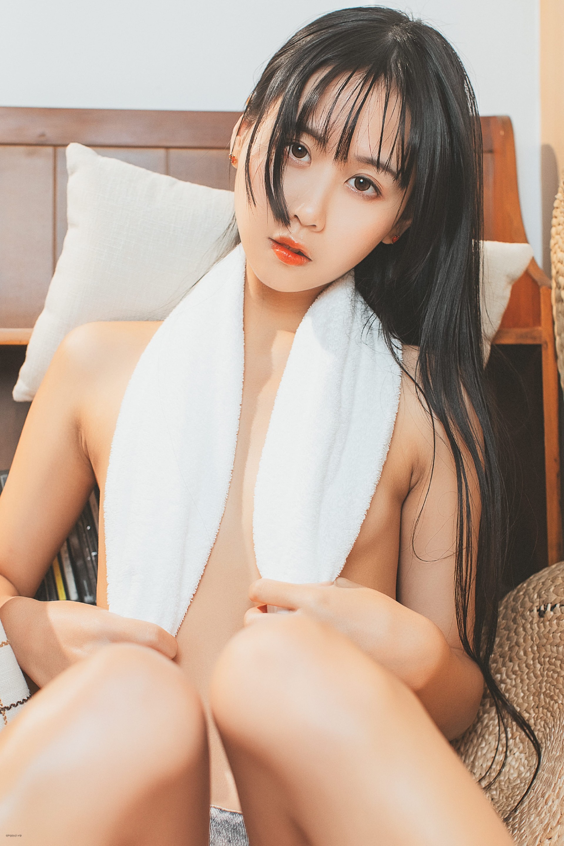 萌芽儿 少女午后 第9张图片