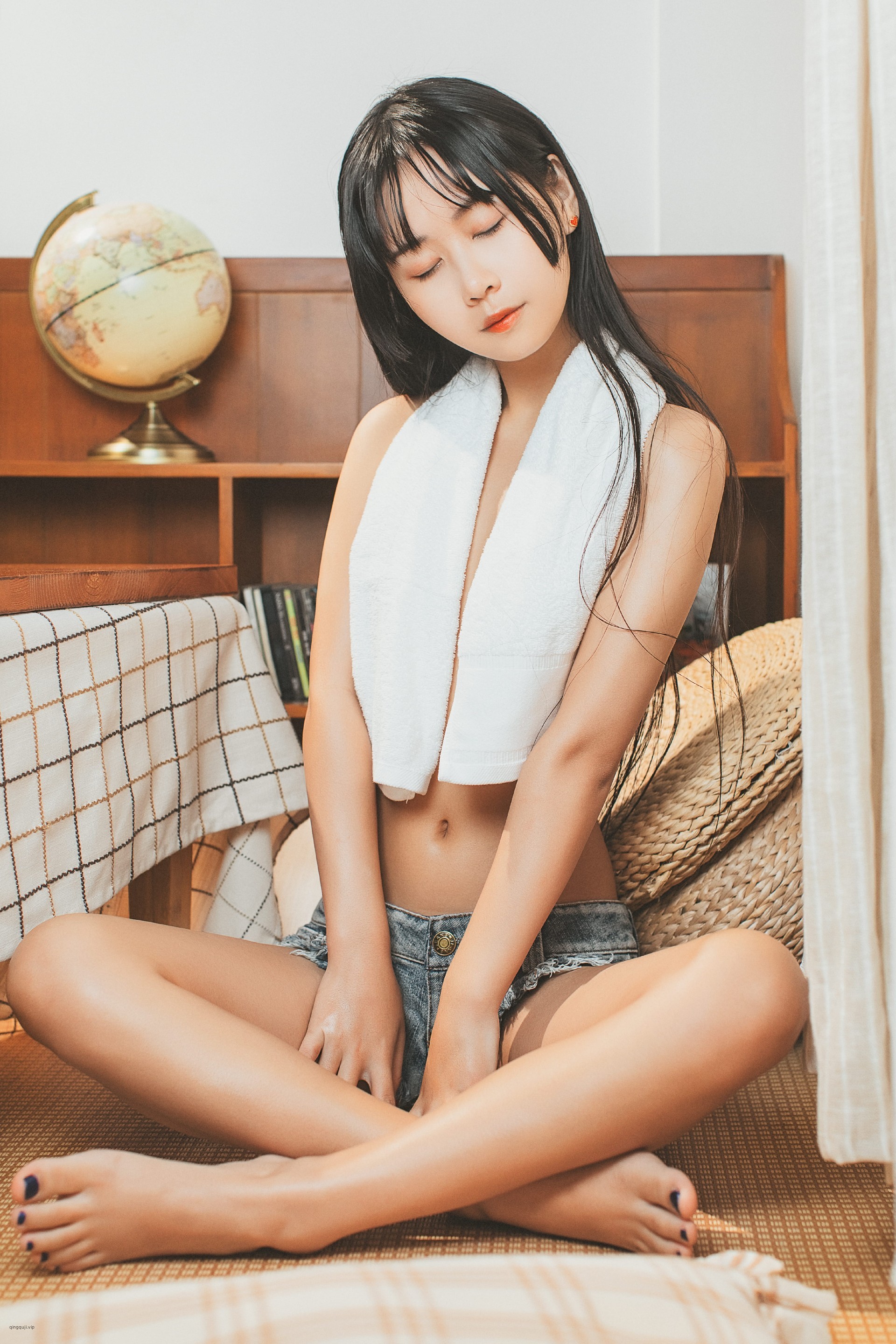 萌芽儿 少女午后 第11张图片
