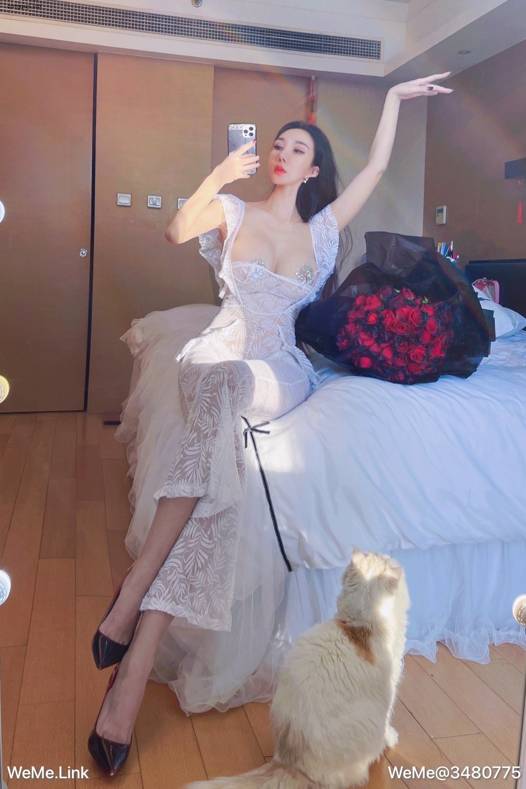 陈怡曼的秘密花园 - 钻石美胸一览无余 第2张图片