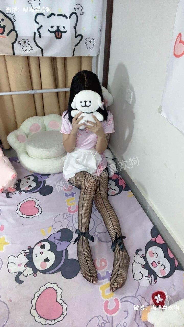 喵喵喜欢狗 - 黑丝袜 第4张图片