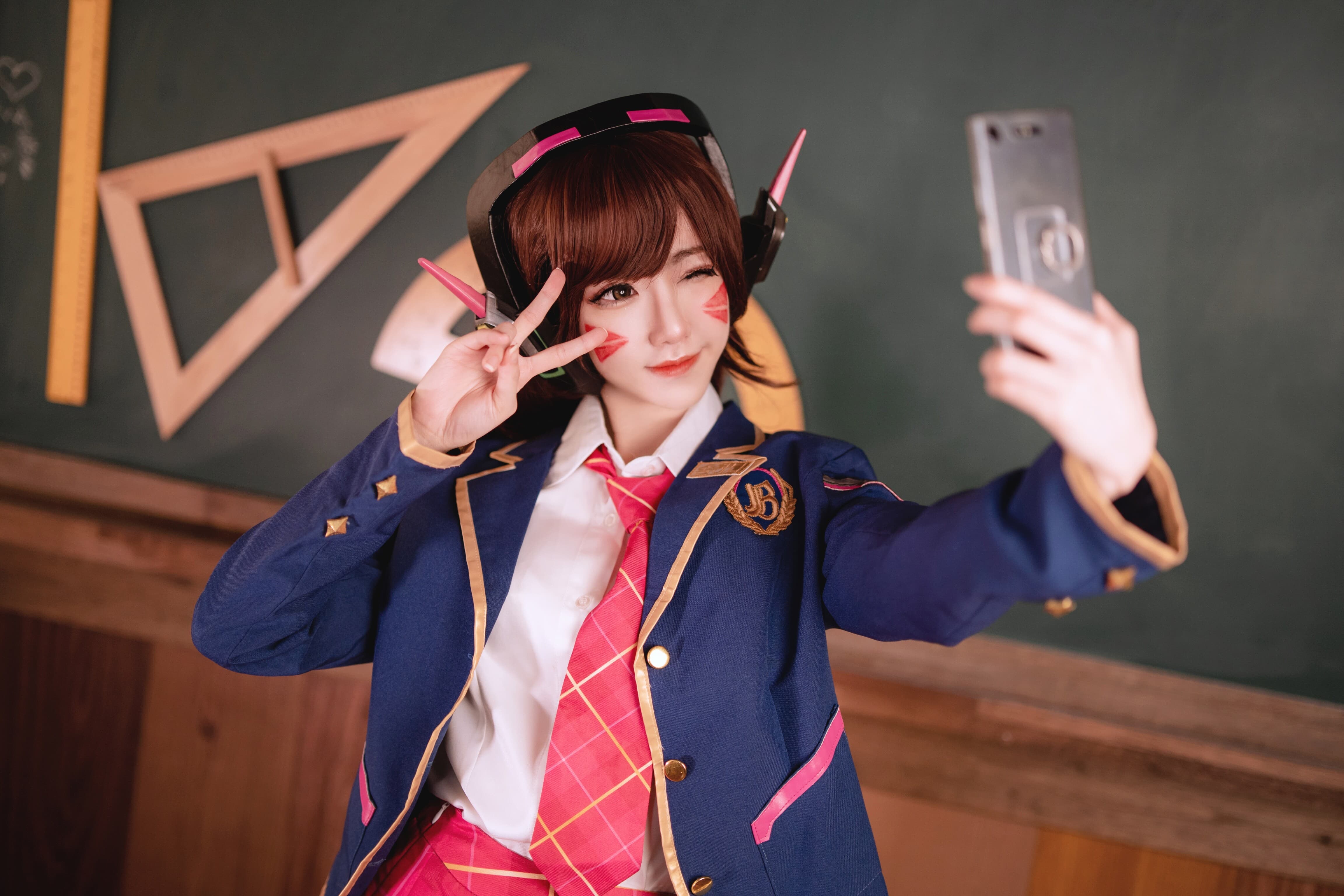 Sally Dorasnow - D.Va School Girl 第10张图片