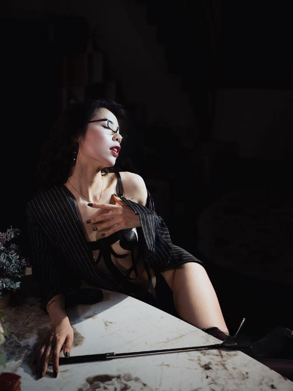 Lumos - 条纹黑西装 第13张图片