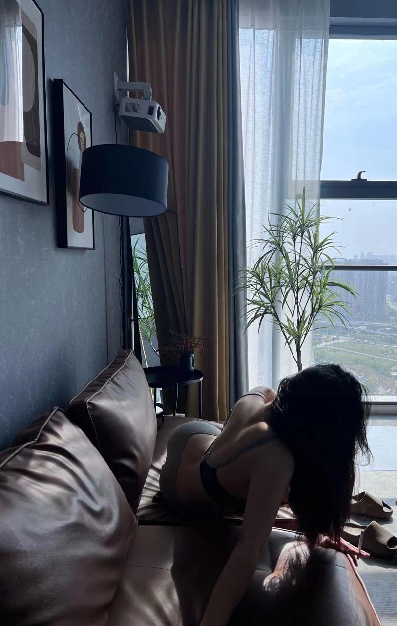 徐樱菡 - 徐老师的比基尼秀 第11张图片