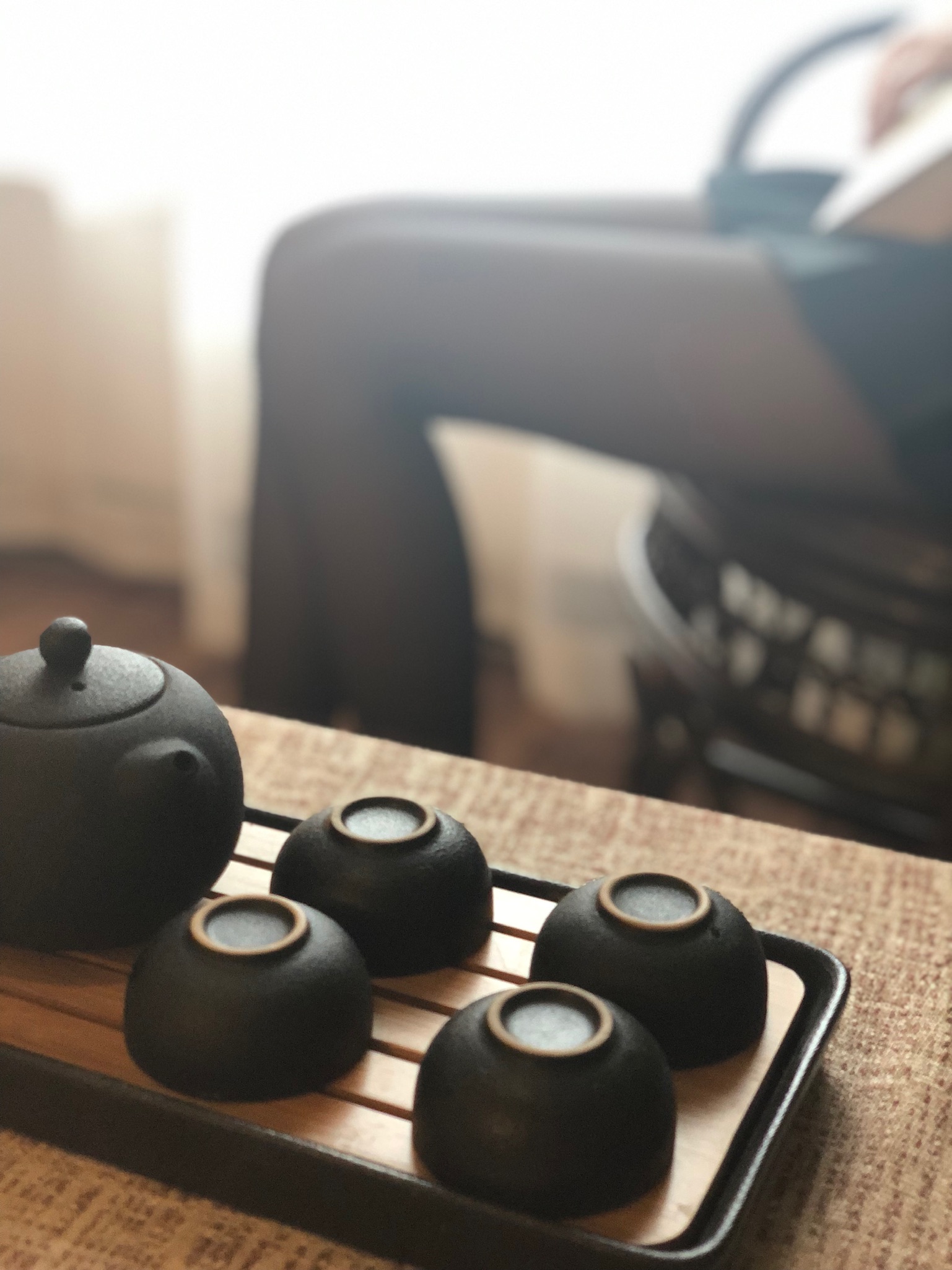 梦里一只喵 - 黑色百褶裙 第4张图片