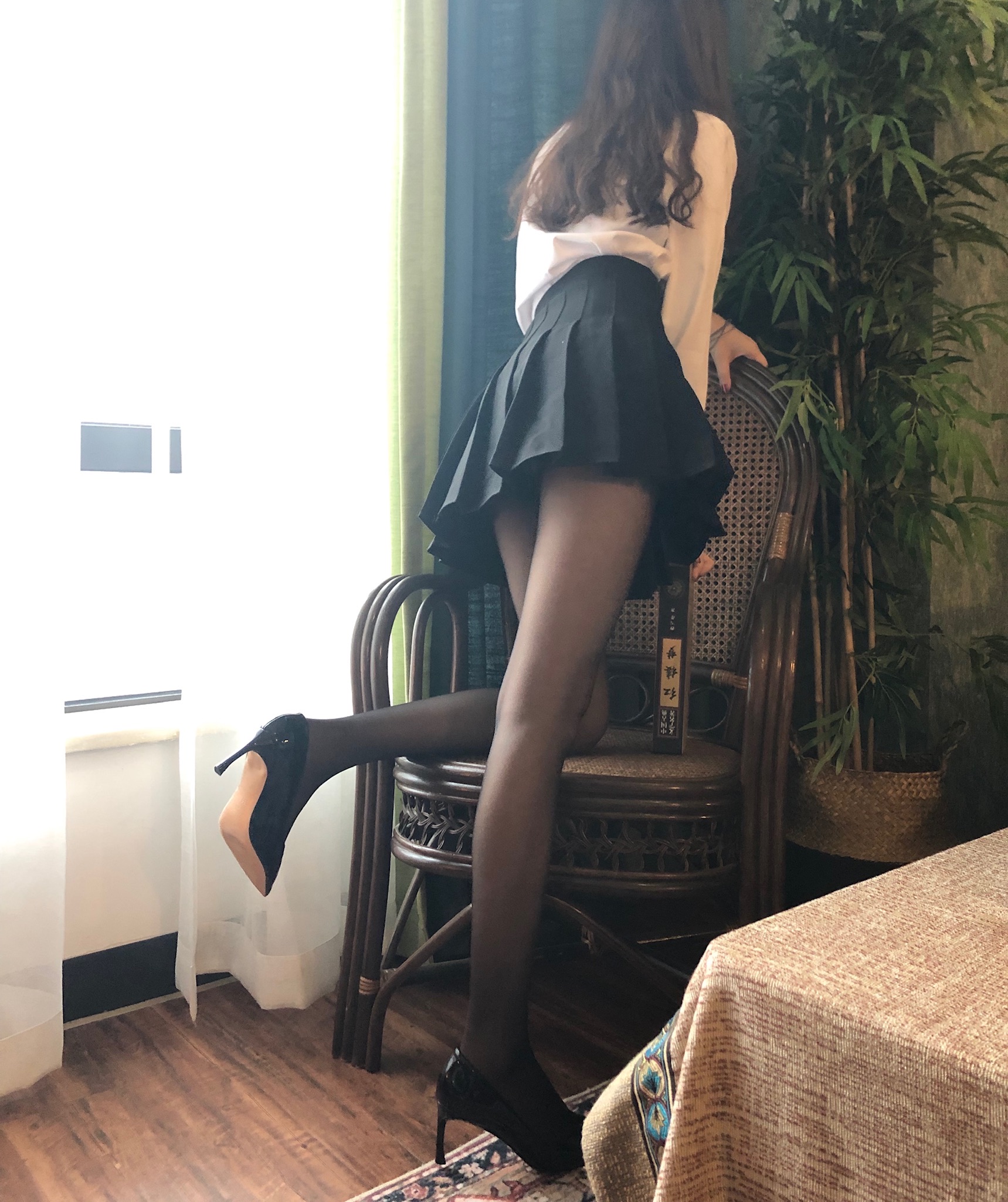 梦里一只喵 - 黑色百褶裙 第15张图片