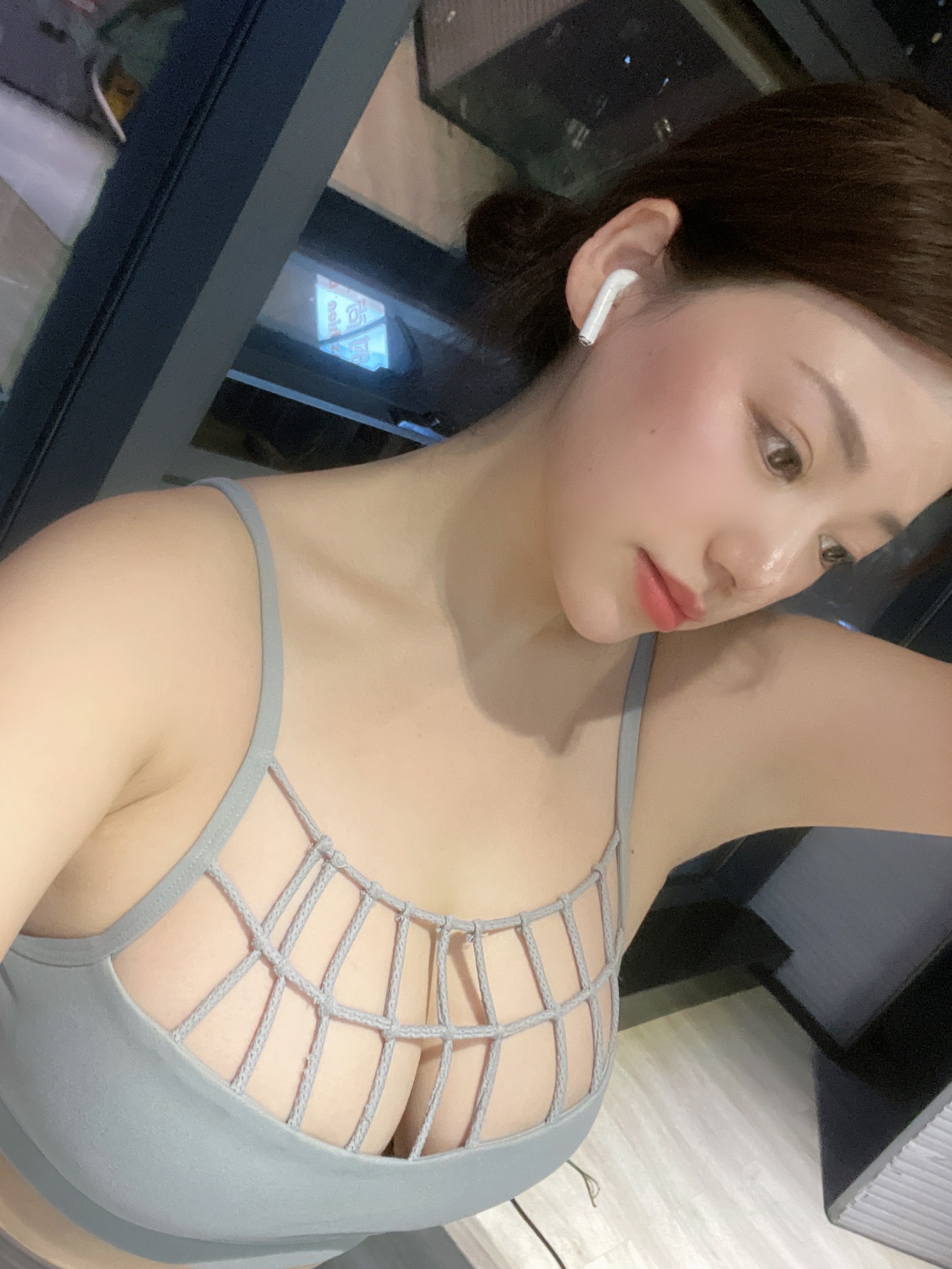 奶宝妹纸 - 健身房的喘息 第6张图片