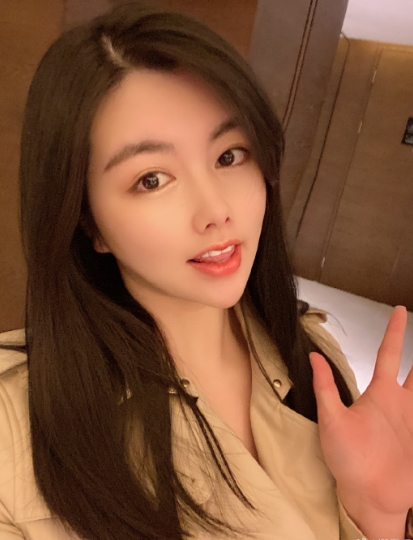 selena娜露
