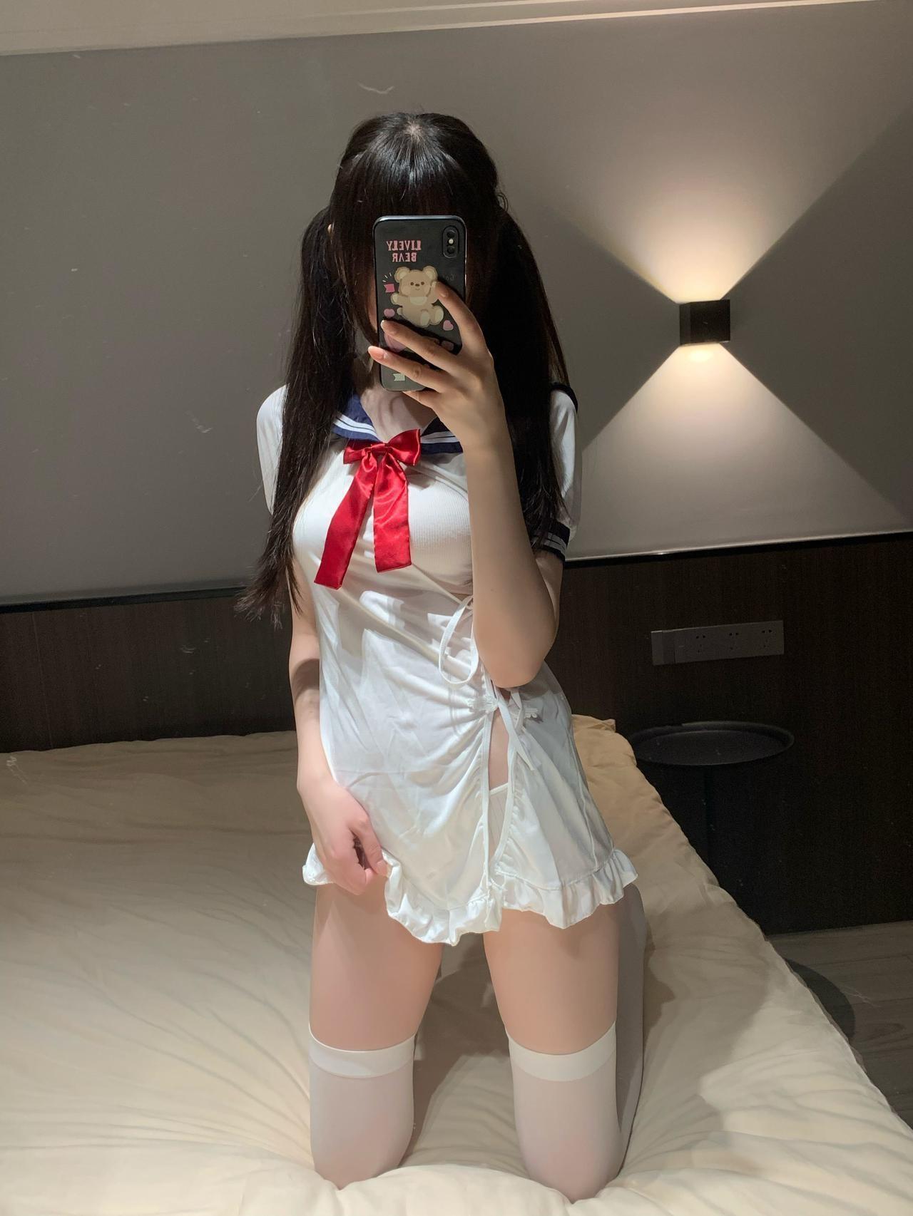 林扣弦 - 水手服肚兜 第8张图片