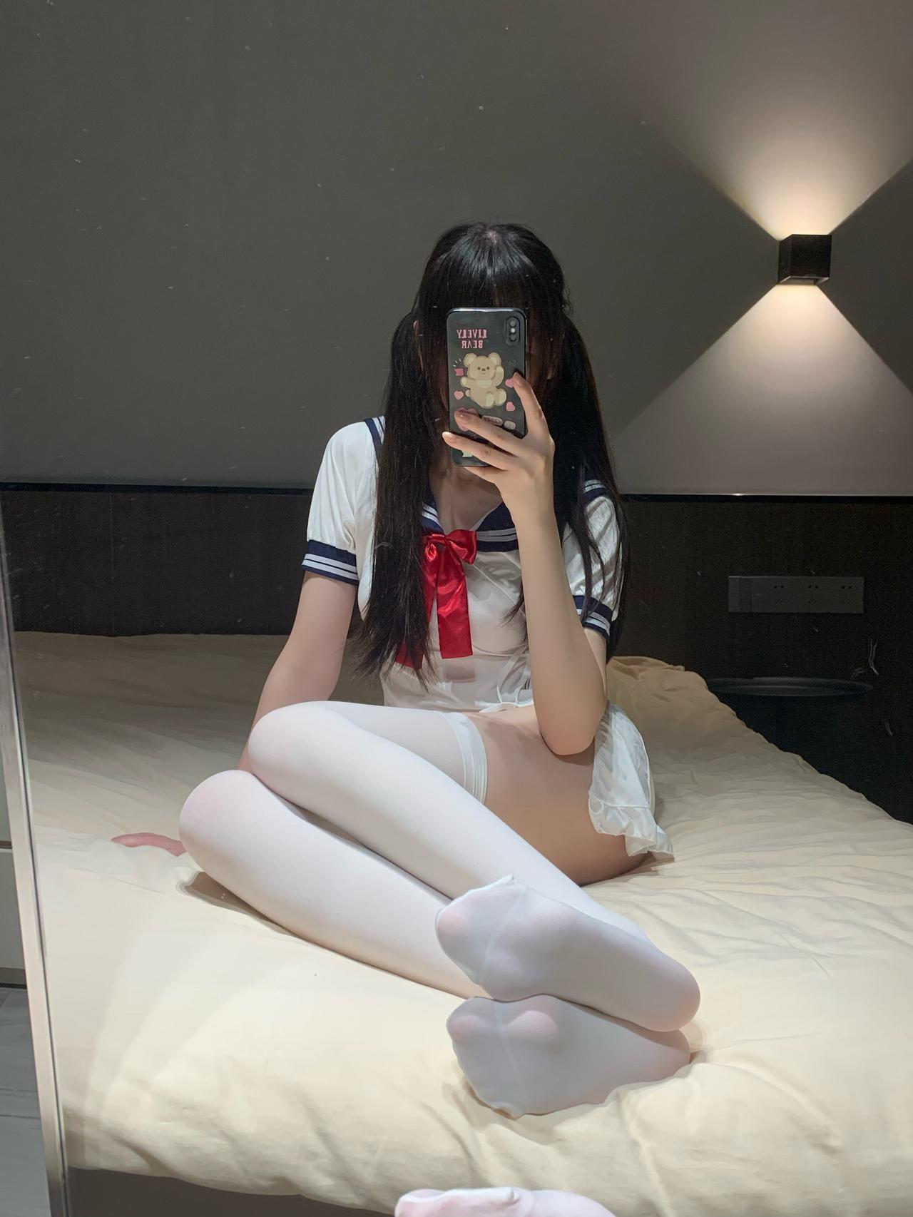 林扣弦 - 水手服肚兜 第14张图片