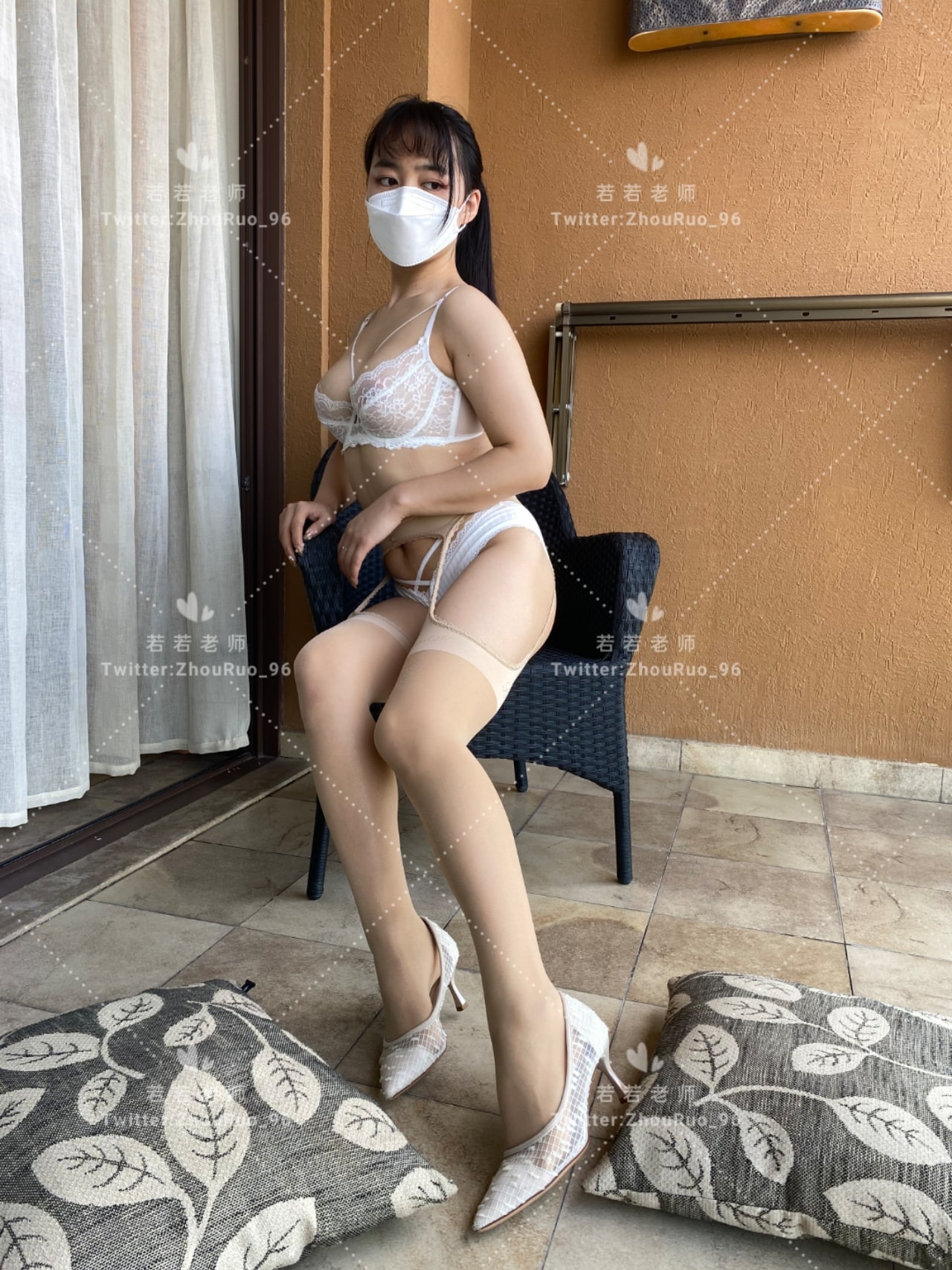 若若老师 - 白蕾丝内衣 第24张图片