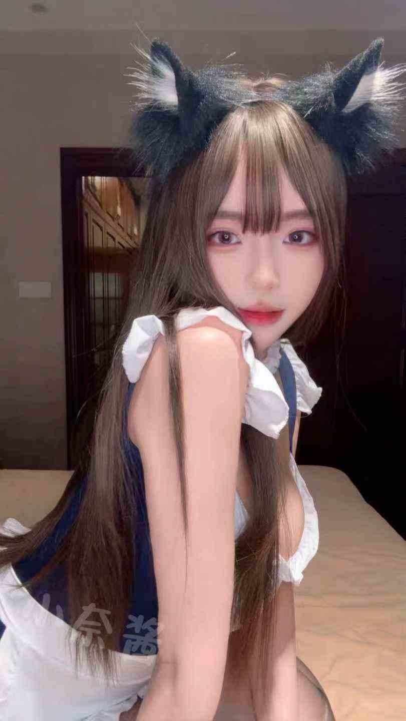 小奈酱啵 - 丰满小狐狸 第15张图片