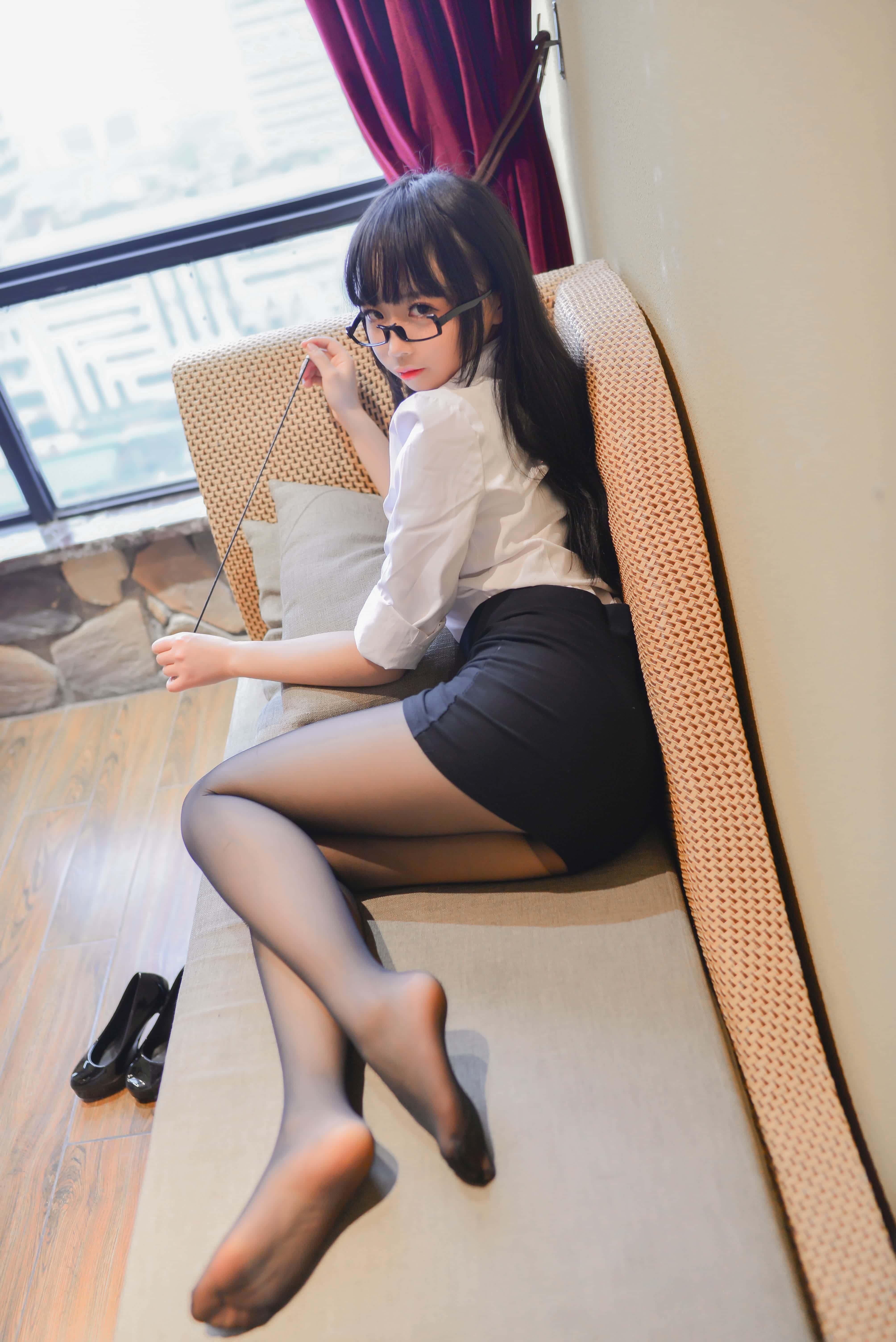 雪琪SAMA - 教师黑丝 第13张图片