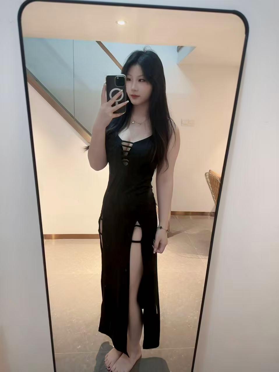 小妮酱紫 - 灰丝美足腿 第16张图片