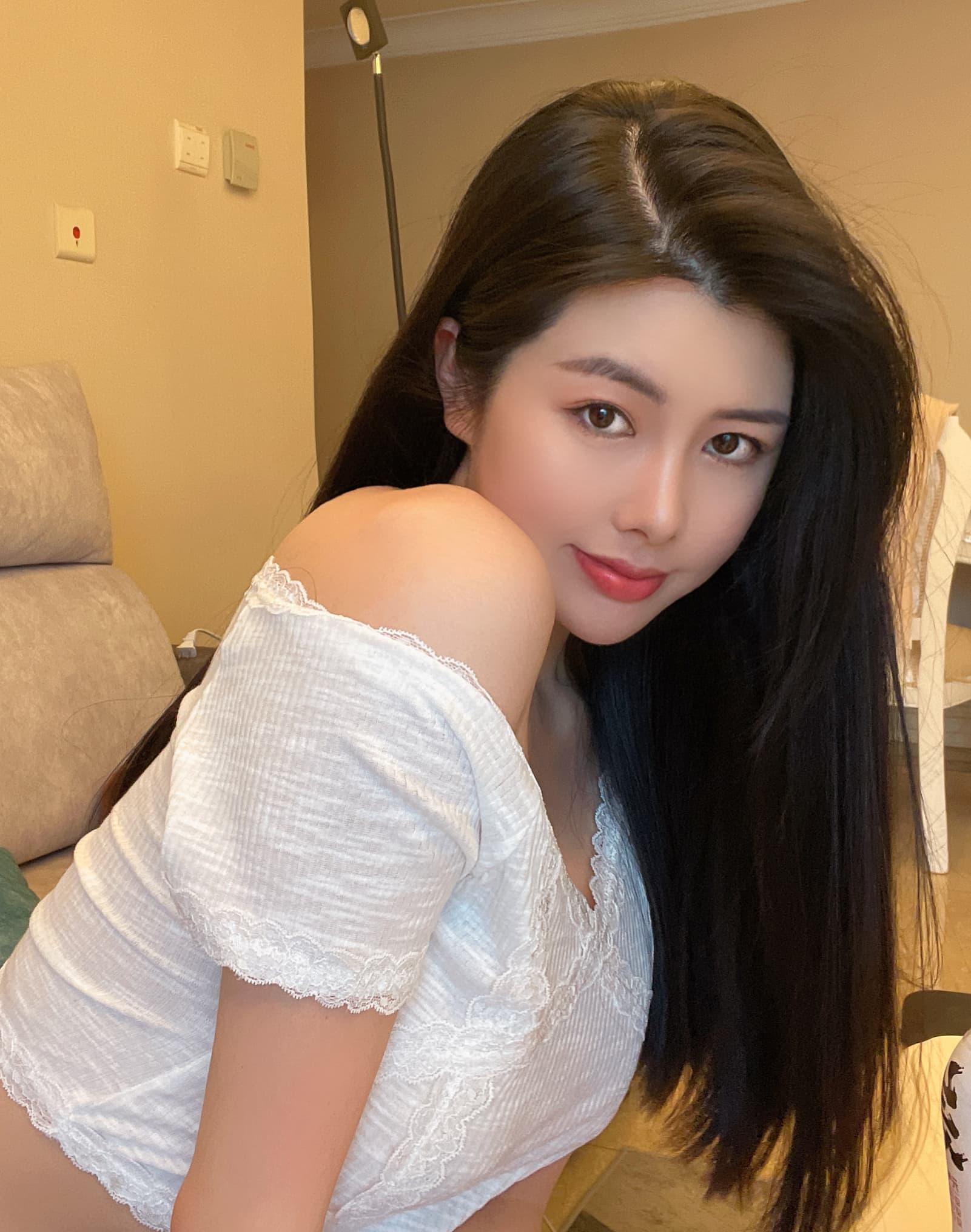 娜露呀 - 低胸聚拢文胸 第8张图片