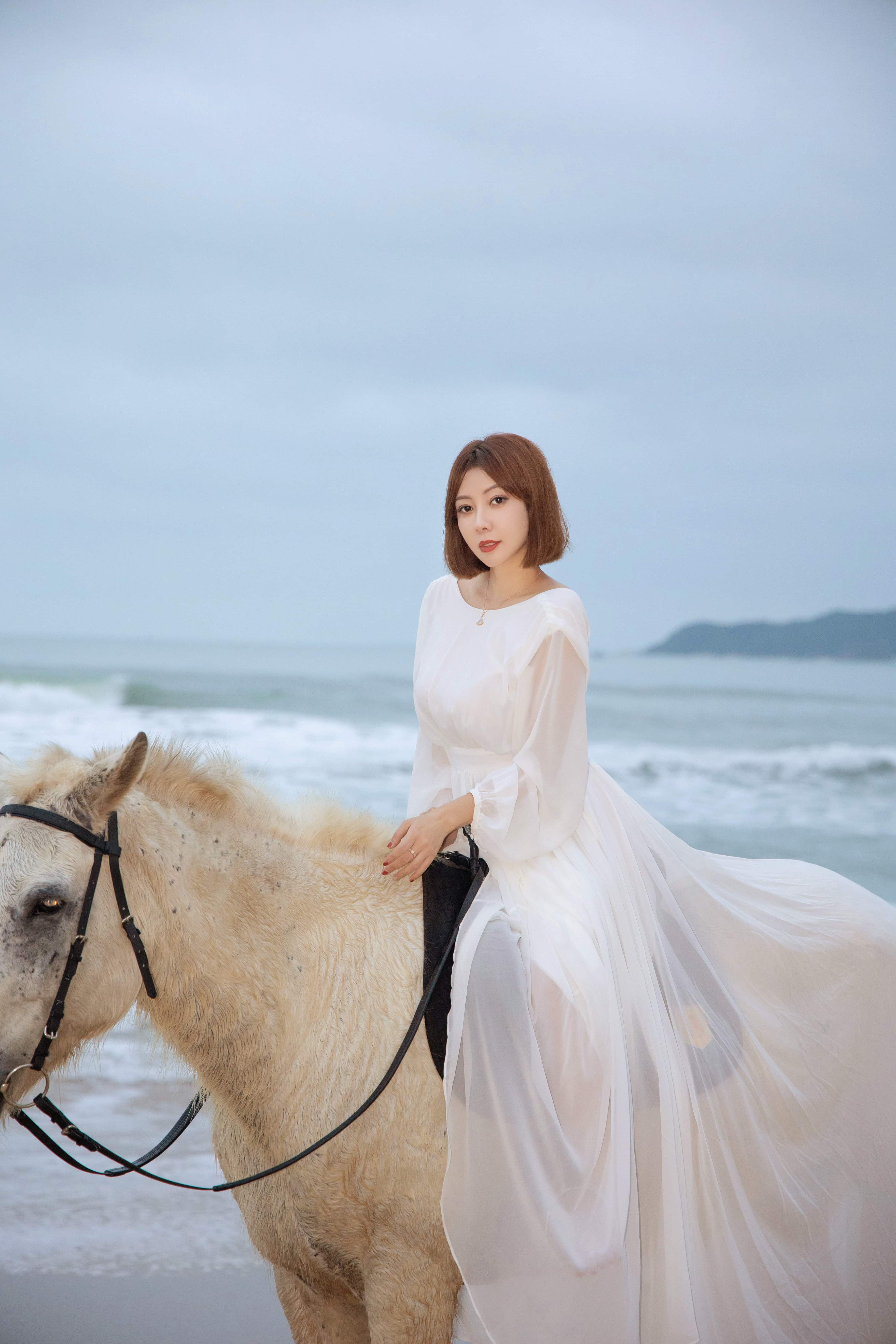 果儿Victoria - 公主与野兽 第3张图片