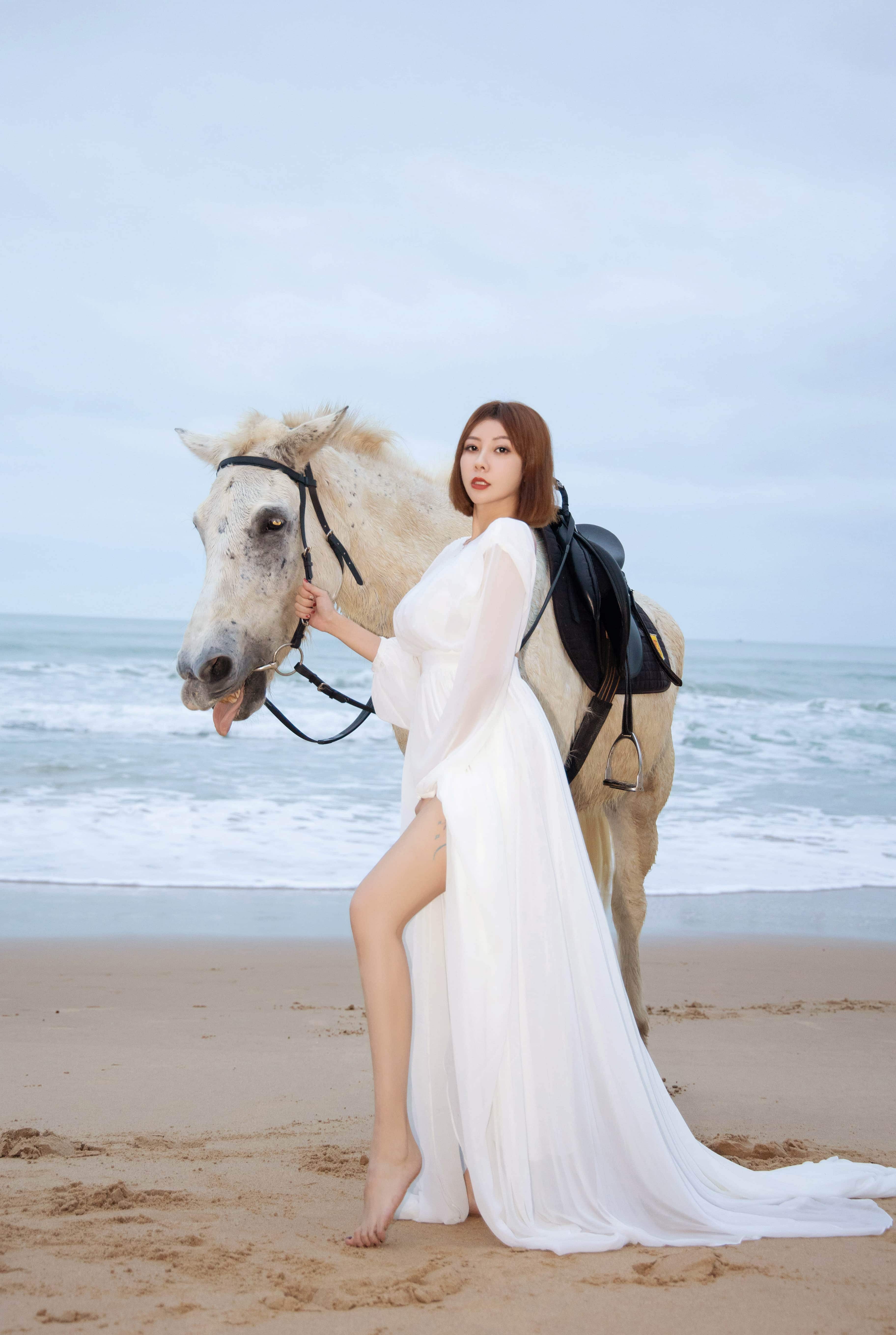 果儿Victoria - 公主与野兽 第7张图片
