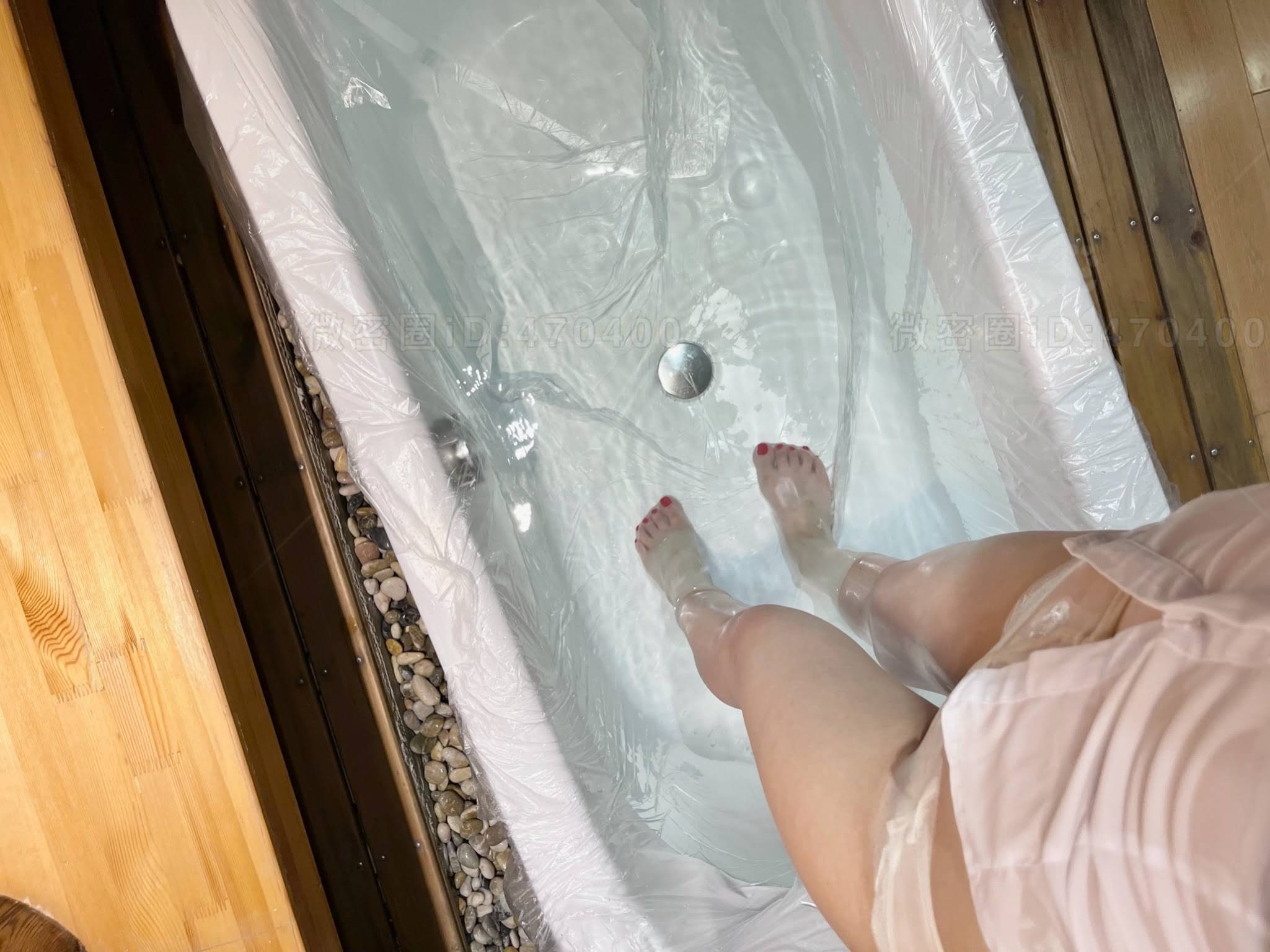 牛奶里的果汁 - OL制服透肉水中丝~跟我一起玩叭~ 第21张图片