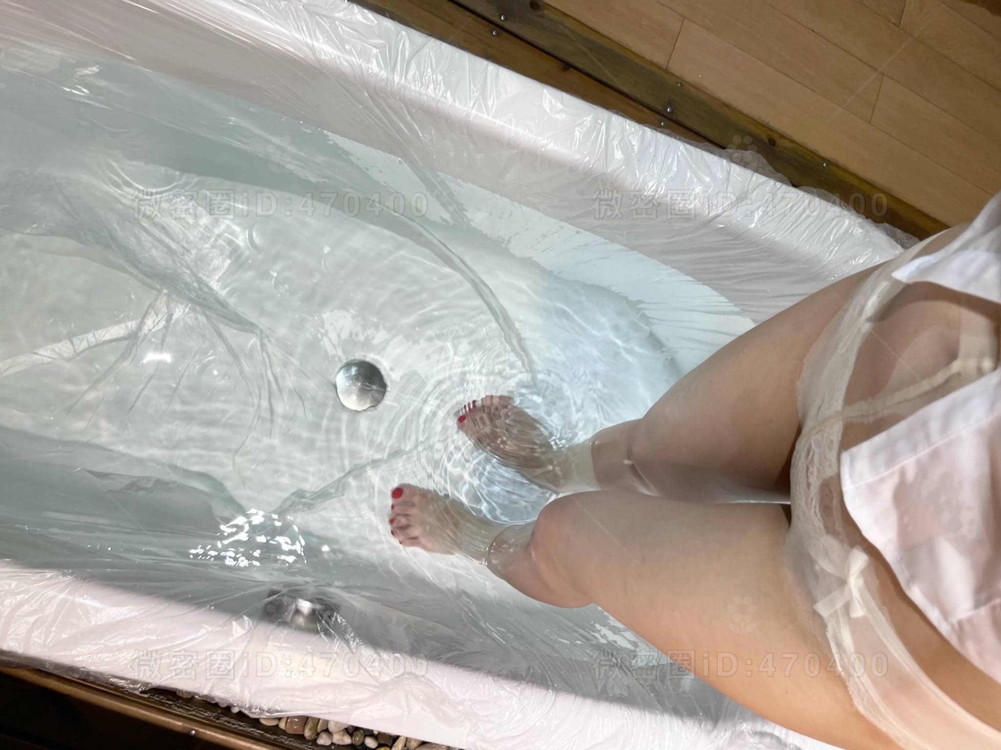 牛奶里的果汁 - OL制服透肉水中丝~跟我一起玩叭~ 第22张图片