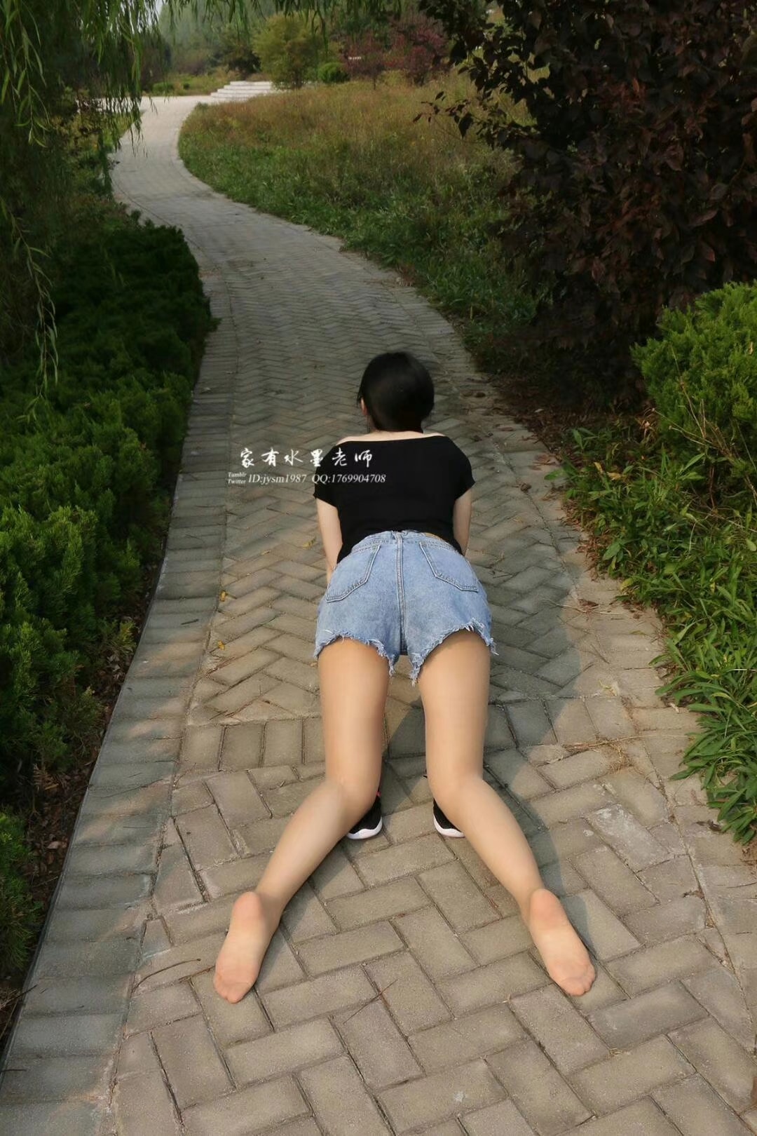 家有水墨老师 - 超短牛仔热裤