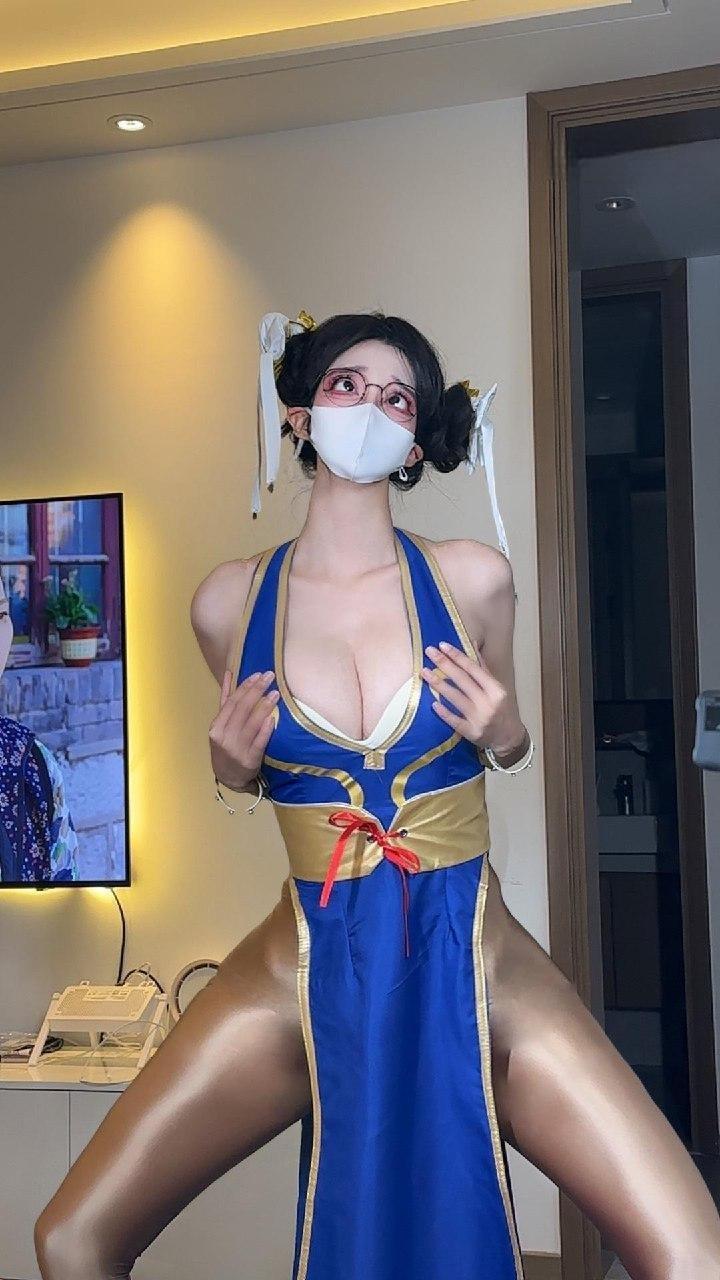 桂芬 - cos春丽系列图蓝色性感开叉旗袍 第8张图片