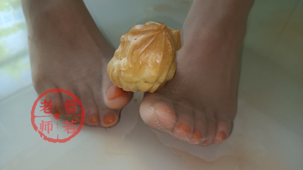 若若老师多 - 替你剥桔子 第24张图片