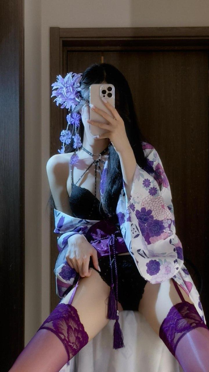 唐十七 - 红丝日系樱花服 第1张图片