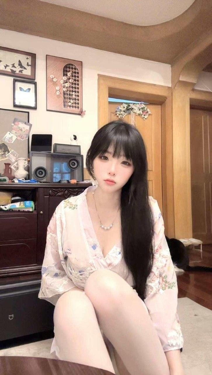 李逍遥 - 反差感 第2张图片