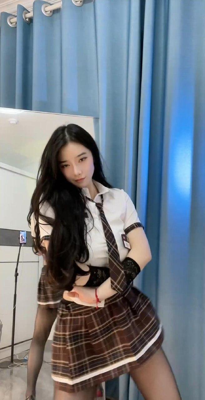 小清子 - 上高中的小师妹 第9张图片