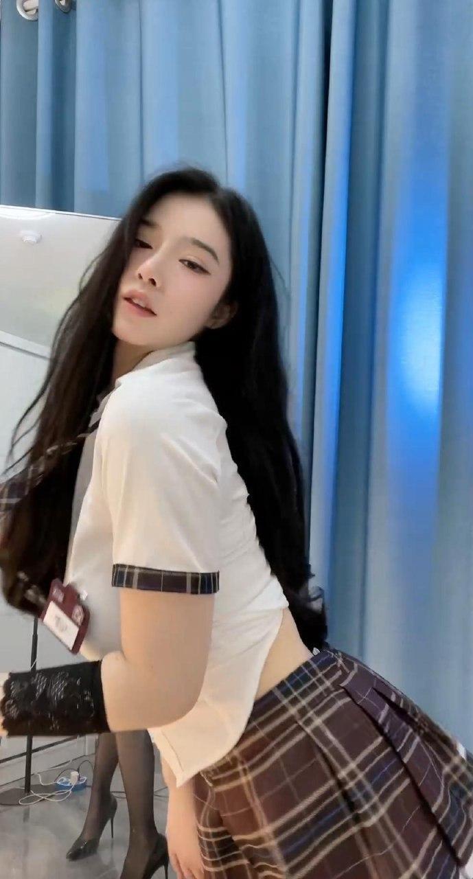 小清子 - 上高中的小师妹 第7张图片
