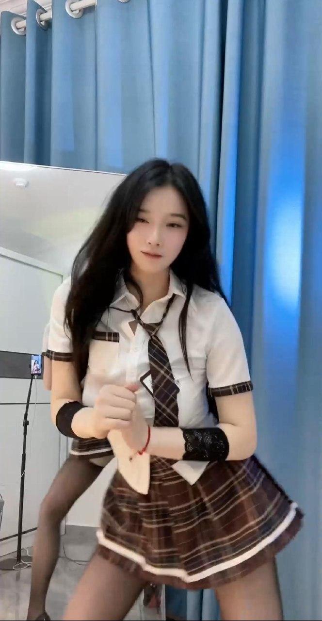 小清子 - 上高中的小师妹 第10张图片