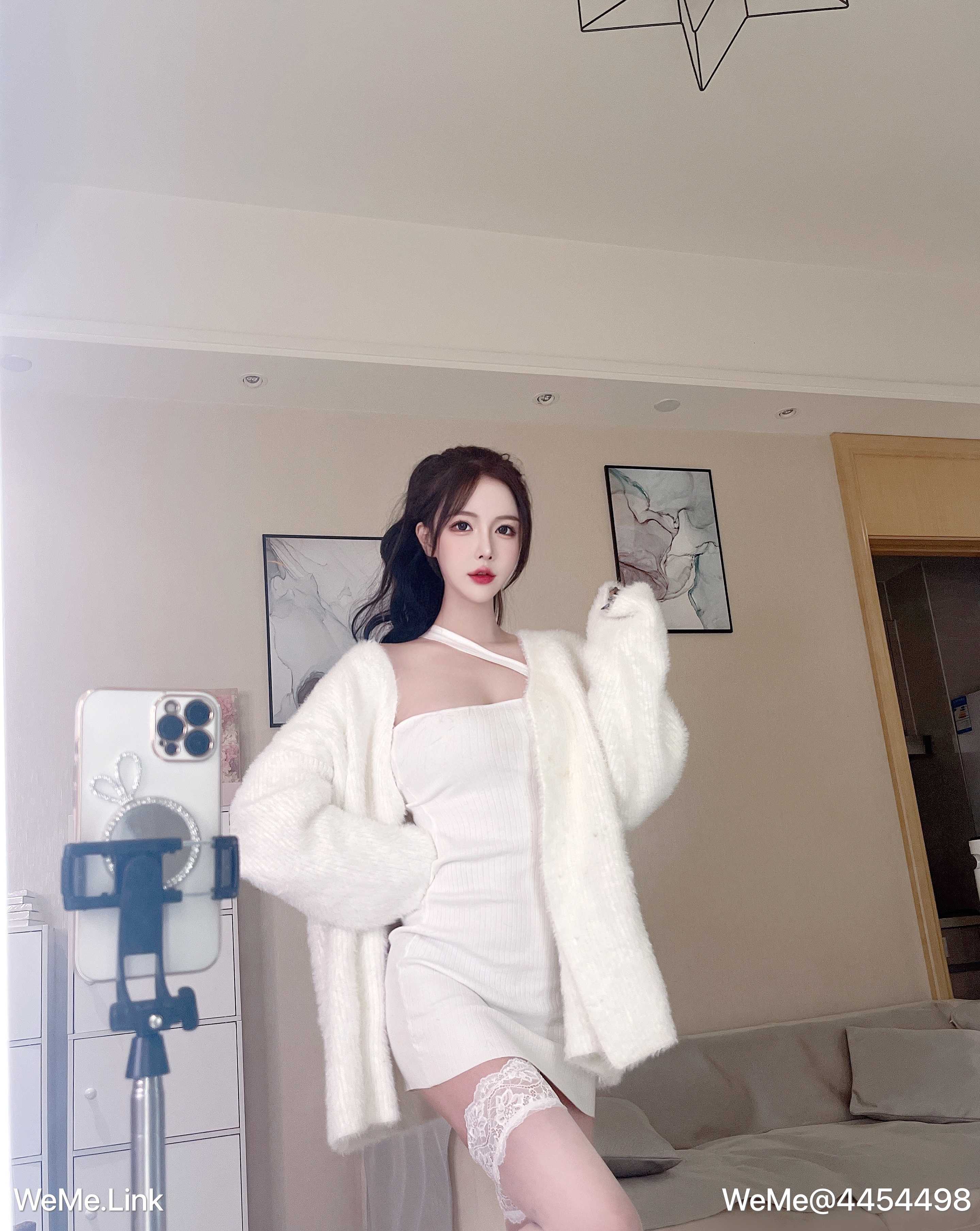 妮妮nini - 白丝透透的才是又纯又欲 第12张图片