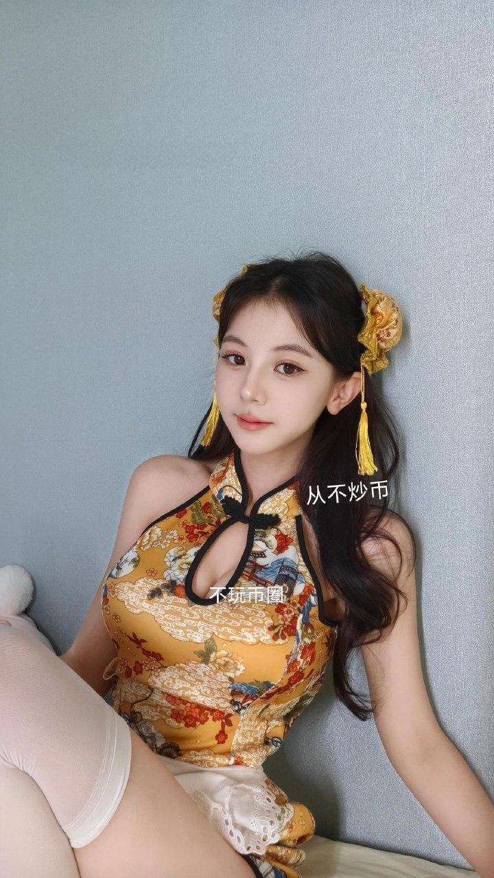 刘二萌 - 春丽cos 第9张图片